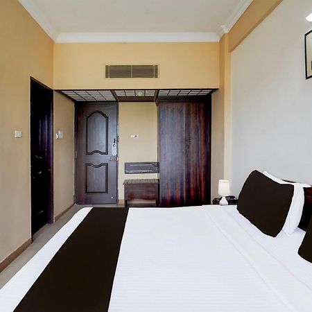 Super Townhouse Koyambedu Hotel เชนไน ภายนอก รูปภาพ
