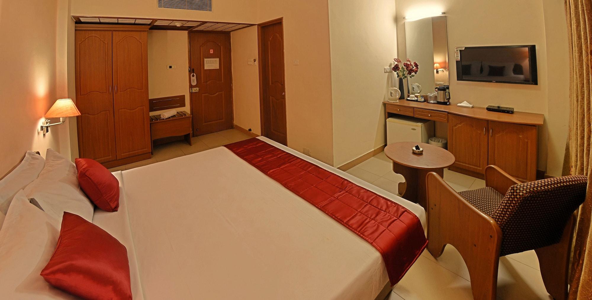 Super Townhouse Koyambedu Hotel เชนไน ภายนอก รูปภาพ