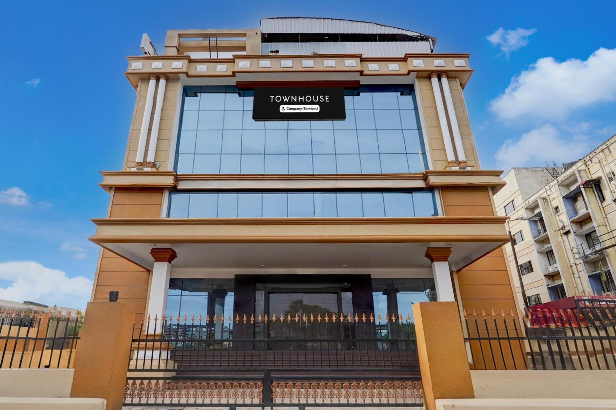 Super Townhouse Koyambedu Hotel เชนไน ภายนอก รูปภาพ