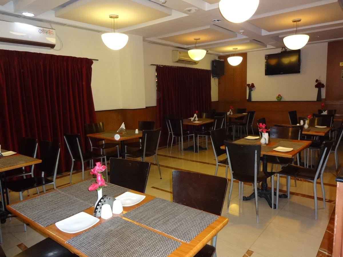 Super Townhouse Koyambedu Hotel เชนไน ภายนอก รูปภาพ